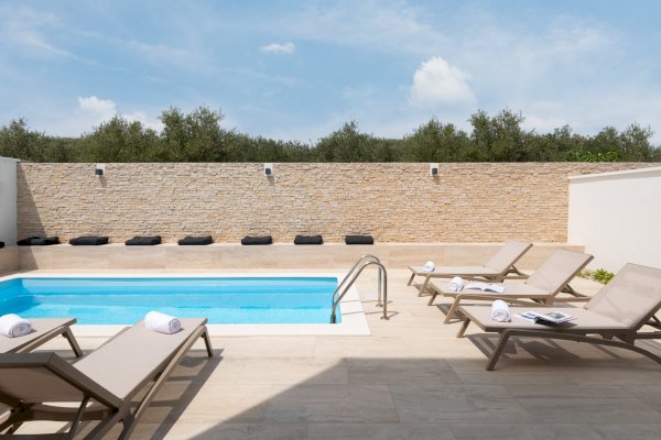 Villa Bellatrix 1 & 2