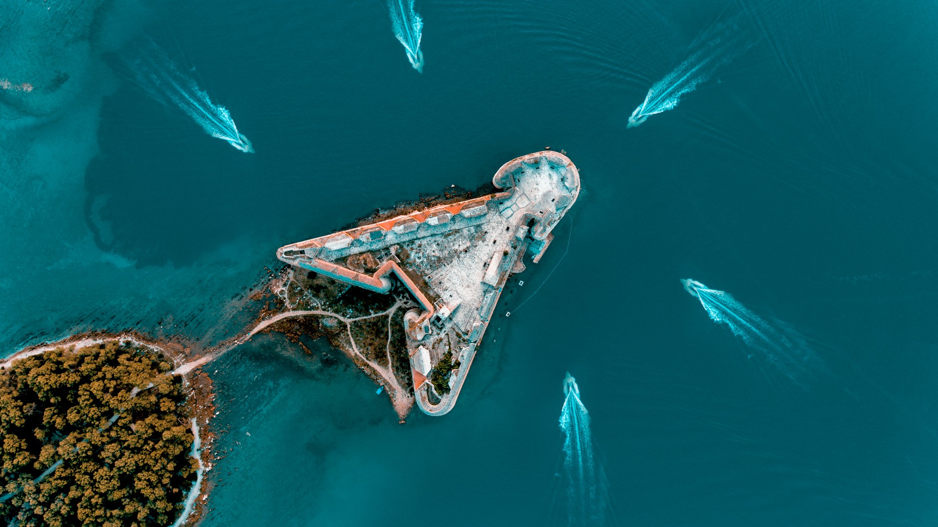 https://www.luxevillascollection.com/public/storage/u-222/2023/12/14/sibenik-1702582925.jpg
