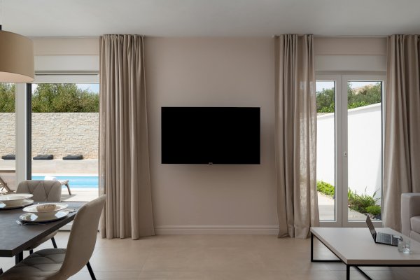 Villa Bellatrix 1 & 2