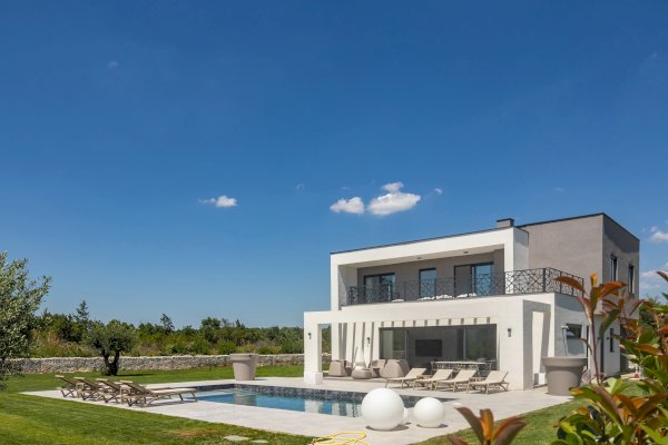Villa Epic 2 & 3